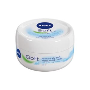 كريم نيفيا سوفت (NIVEA Soft) المرطب والمنعش.